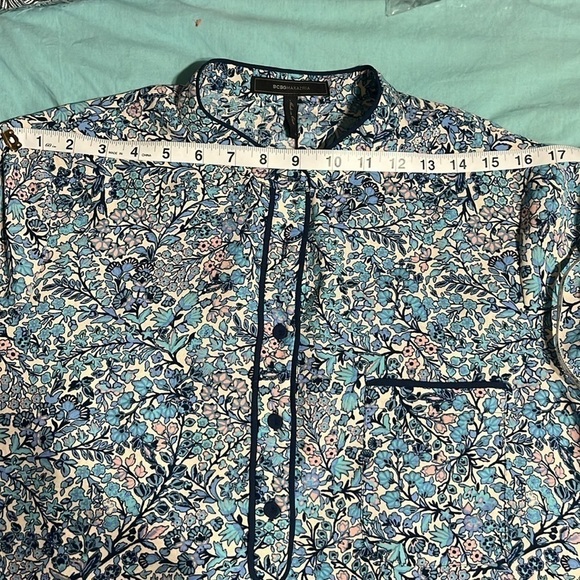 BCBGMAXAZRIA “Elli” Floral Print Top NWOT (159T) - Picture 9 of 12